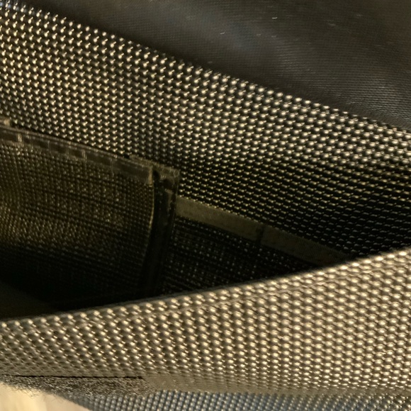 Urbanoxide ladies computer bag. Like new condition. - Picture 3 of 7